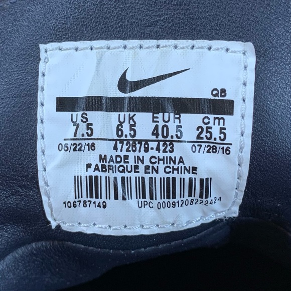 Nike Zoom SB Stefan Janoski Mid Shoes # 472679-423
Leather
Men’s 7.5 Navy White - Picture 10 of 10